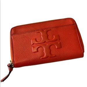 Tory Burch Bombe-T Wallet / Wristlet